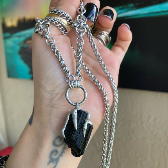 Black raw natural tourmaline gemstone electroplated charm steel boho necklace - Picture 13 of 16